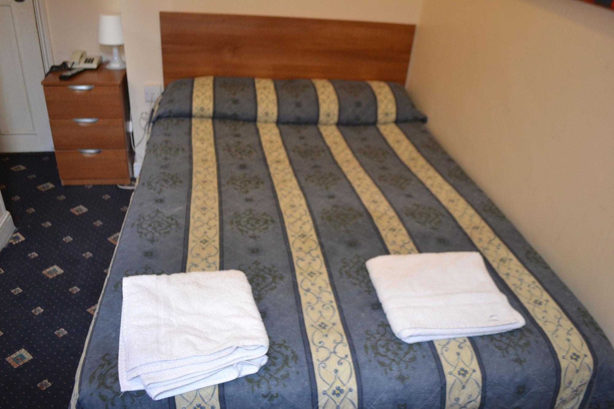 The House On Warwick Hotel Лондон Екстериор снимка